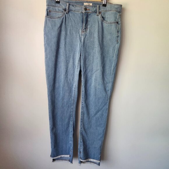 Eileen Fisher	Women's Organic Soft Stretch Pant High Low Raw Hem Jeans Size 10 - Picture 1 of 6